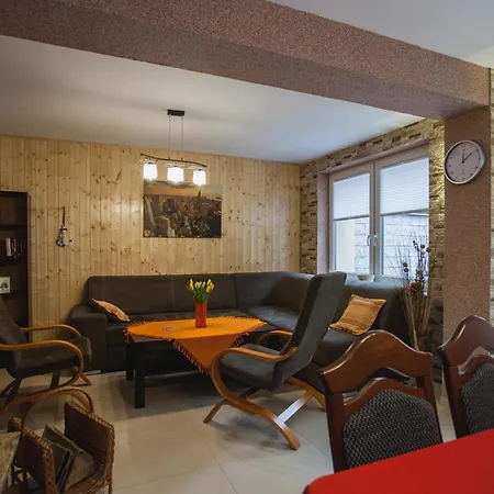 Vier Jahreszeiten * Дзвижино