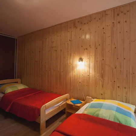 Vier Jahreszeiten Дом отдыха Дзвижино